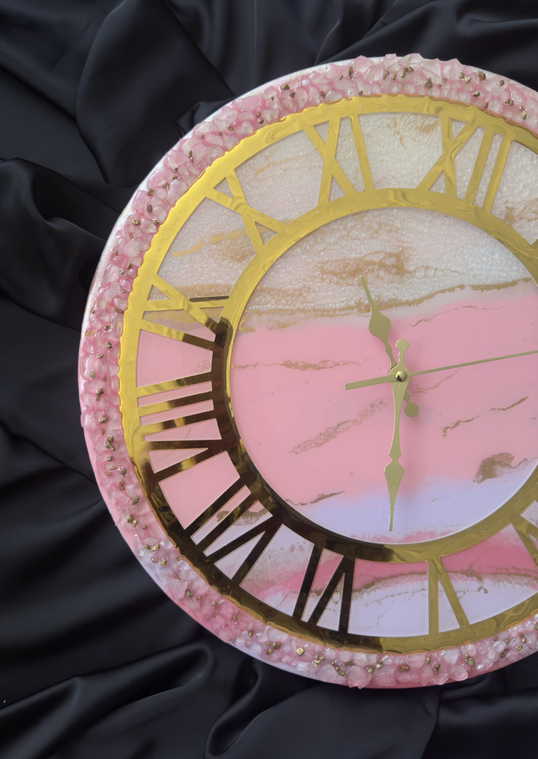 Pink and Lilac Dreams: Resin Art Clock