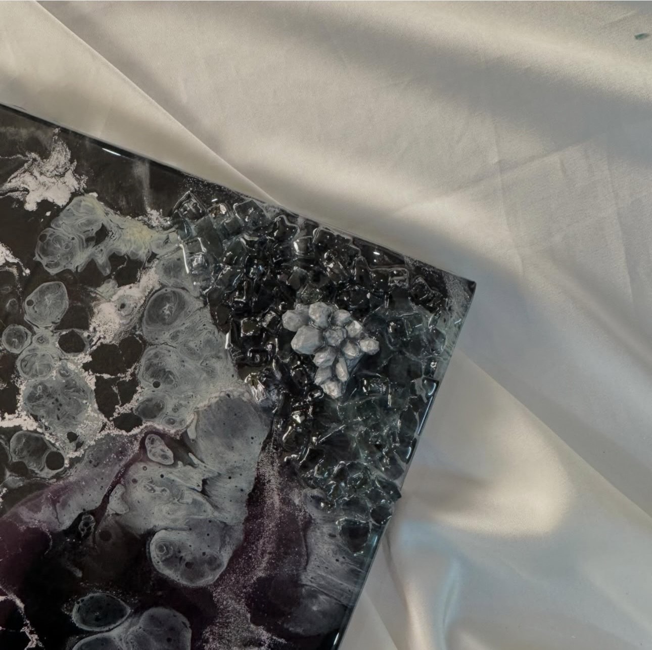 Striking Marble Resin Key Stand 1