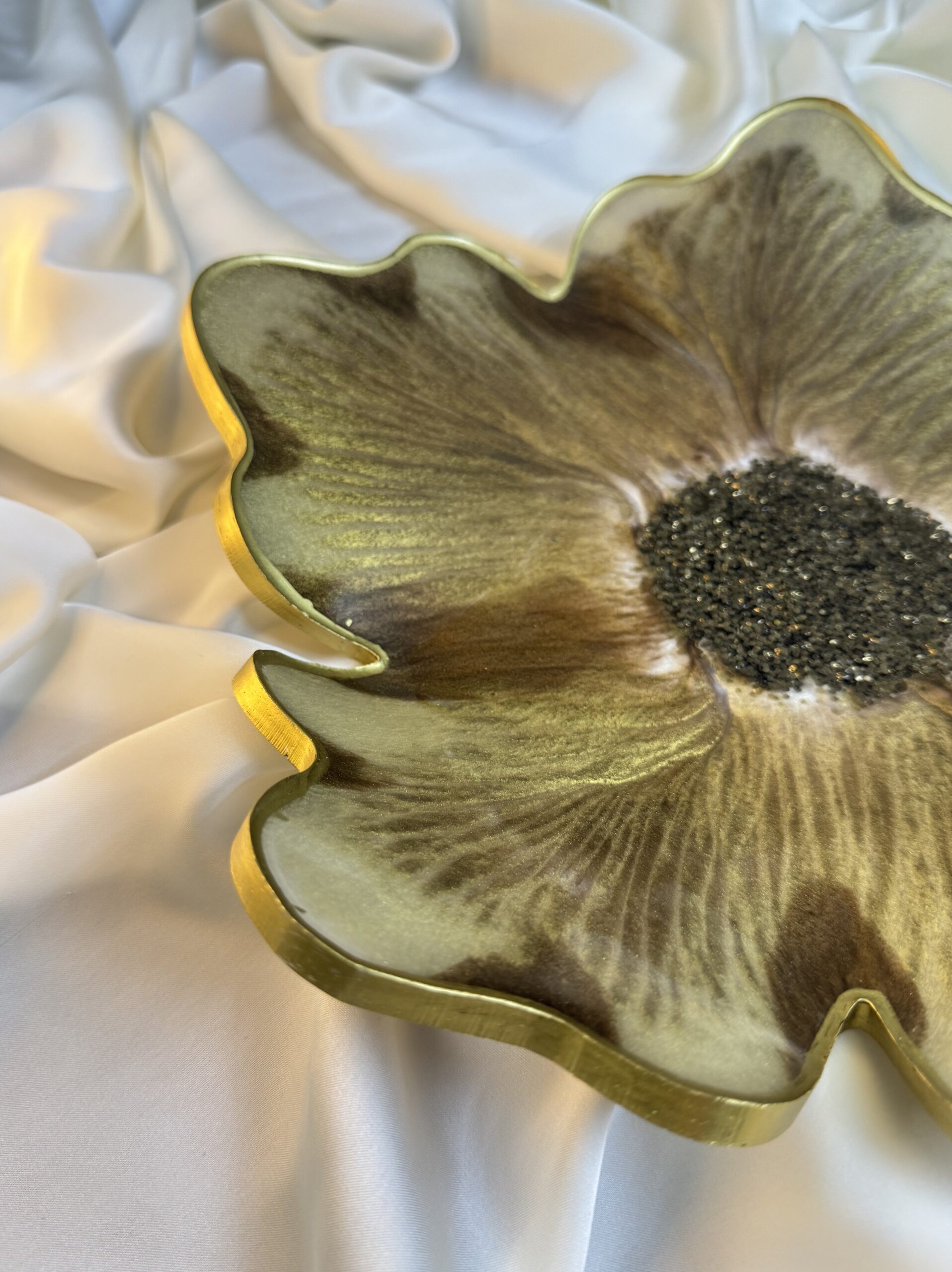 Molten Gold Resin Bowl 1