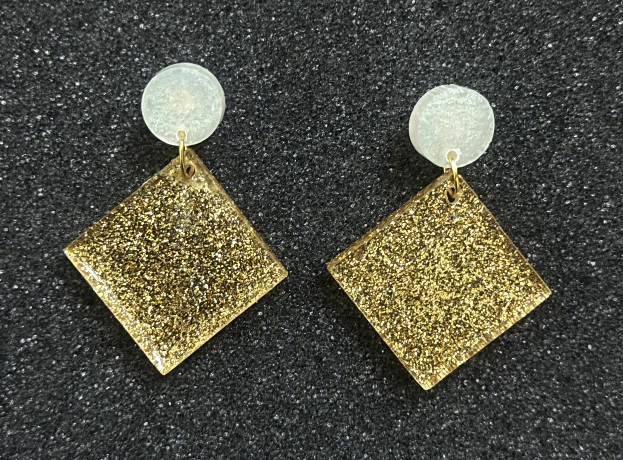 Pearl and Gold Glitter Resin Dangles 1