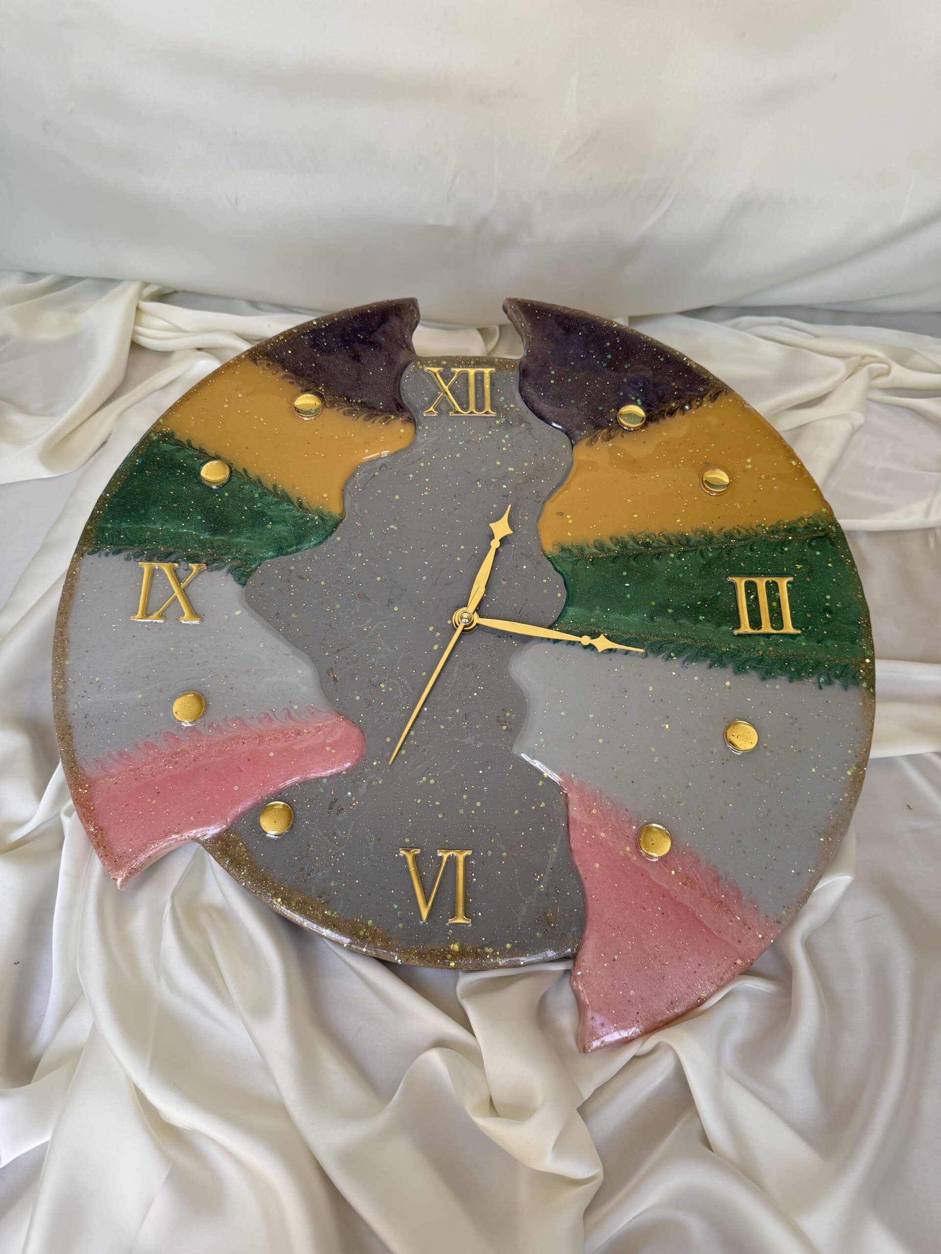 Nebula Resin Art Clock 1