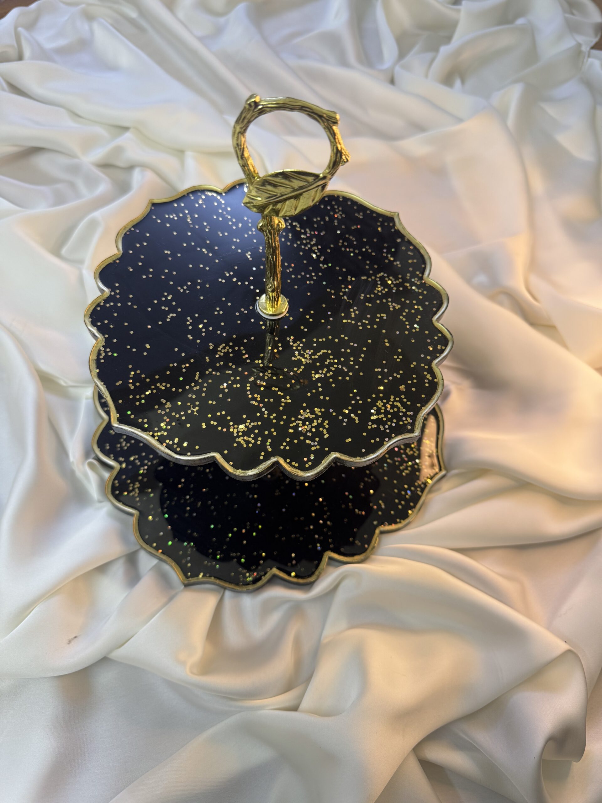 Black and Gold Glitter Resin Cupcake Stand 1